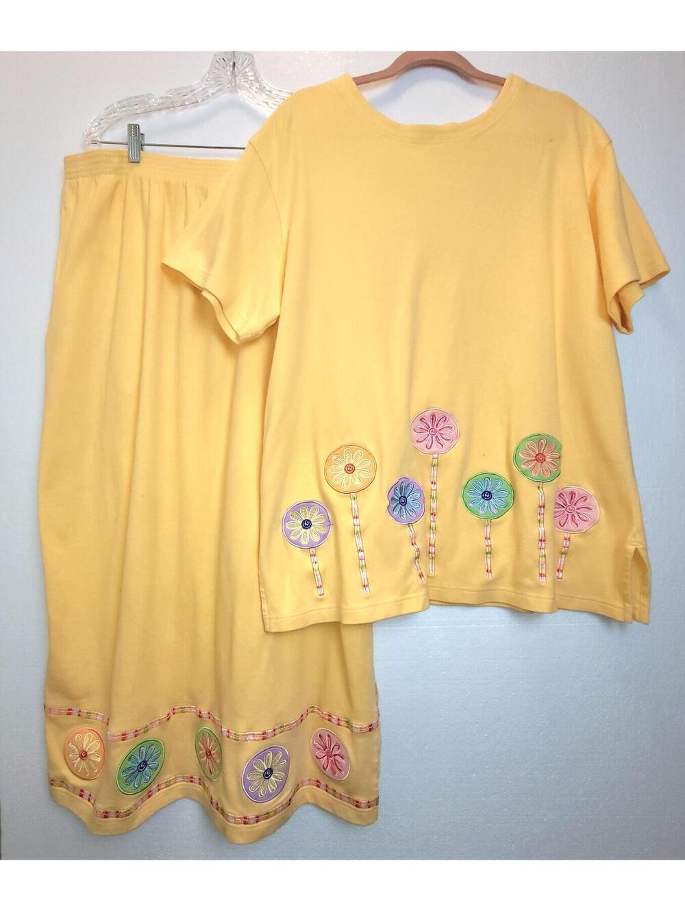 BECHAMEL Yellow Cotton Two-Piece Skirt Set with Floral Appliqué and Pockets 2X